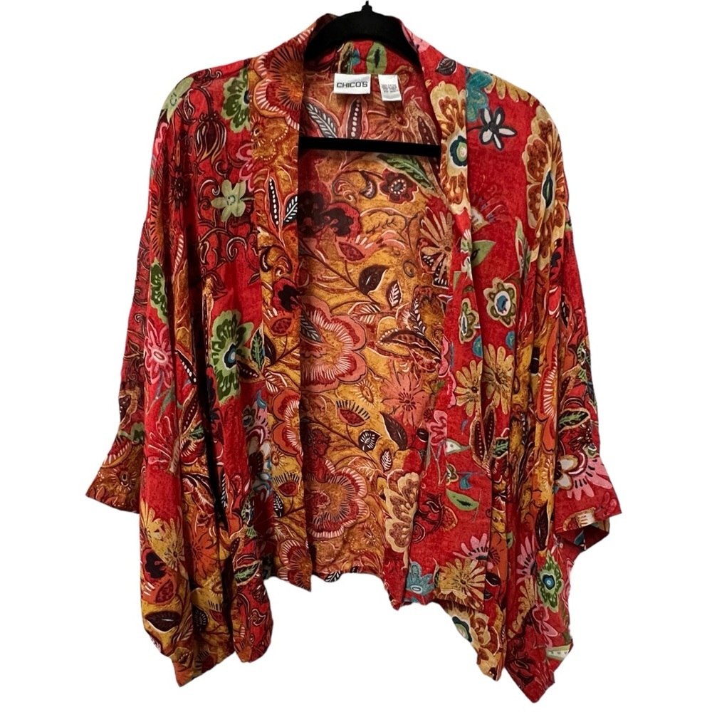 CHICOS Red Floral Dramatic Sleeve Open Topper, Size M\L